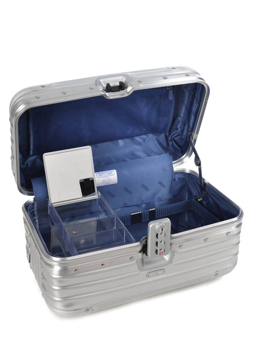 rimowa beauty case price