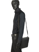 Sac Bandouli�re Lacoste Noir gael NH1741GL-vue-porte